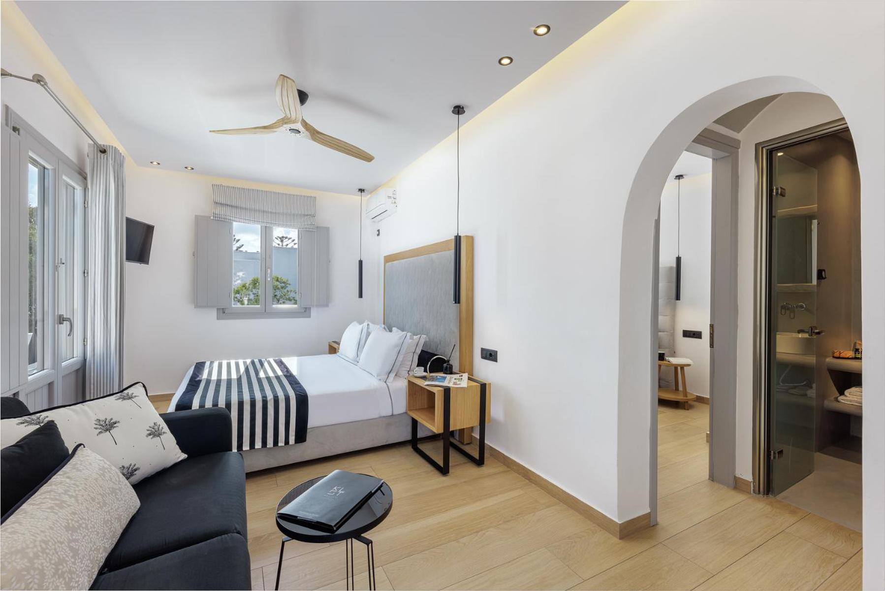 Kalisti Hotel & Suites Тира Экстерьер фото